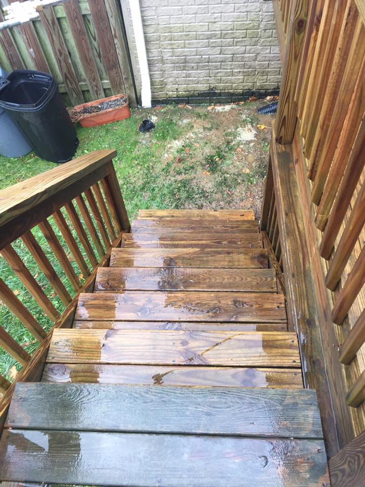 deck wood cleaning
